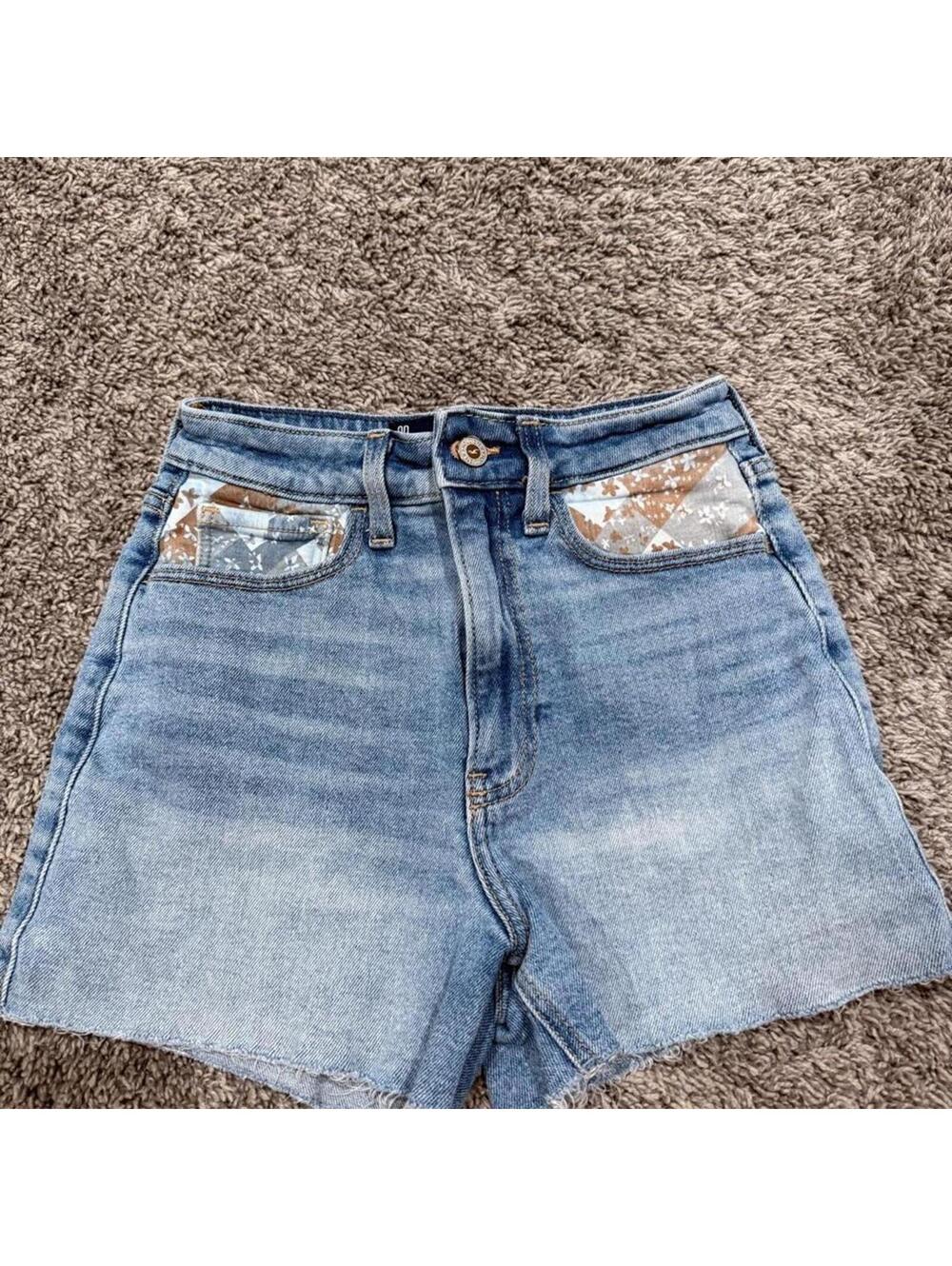 Hollister Women's Light Blue Denim Shorts with Patterned Pkt